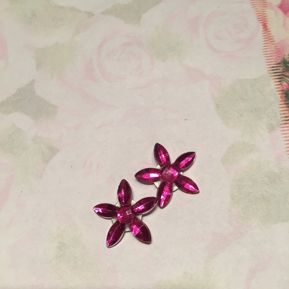 Pink flower crystal earrings - Picture 3 of 8